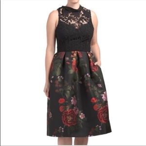 Anthropologie Hutch Lace & Brocade dress in black lace rose floral midi size 8